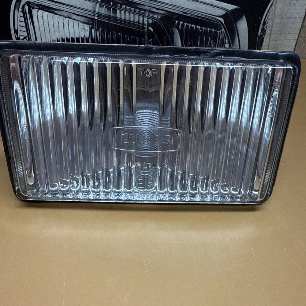 Lucas Glass Lens for Square 8 Driving Lamps Fog Lights One Pair Of Lens NOS